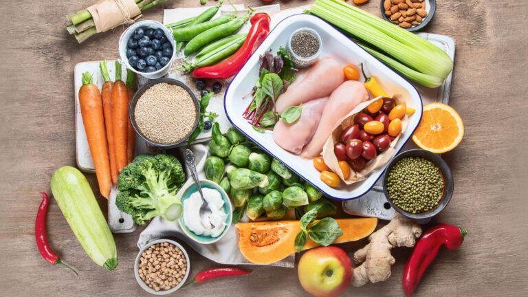 AUSGEWOGENE ERNÄHRUNG
